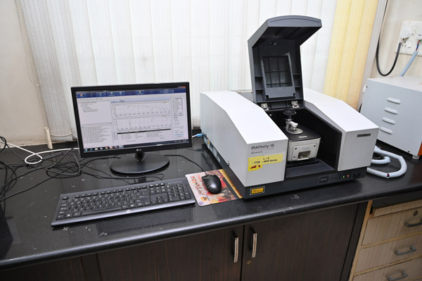 Shimadzu, Japan make Fourier Transform Infra Red (FTIR) Spectrophotometer